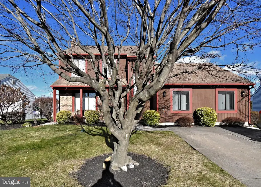 633 Keston Dr, Fairless Hills, PA 19030 - #2