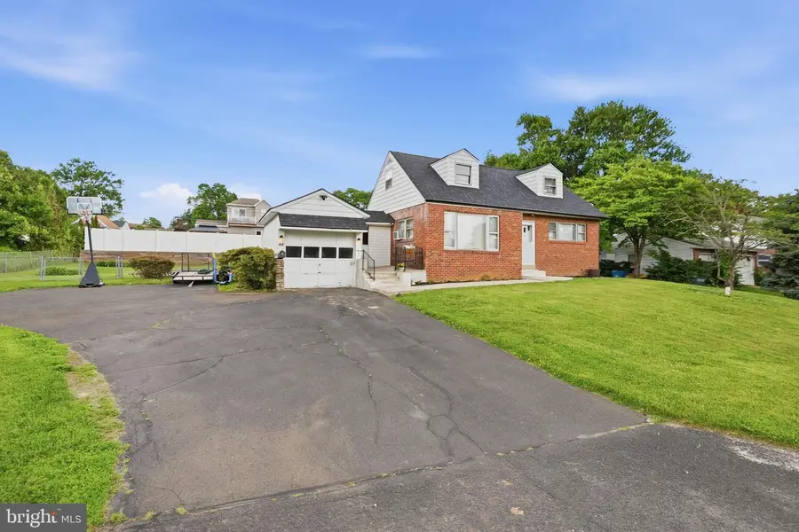 44 Jay St, Feasterville Trevose, PA 19053 - #3