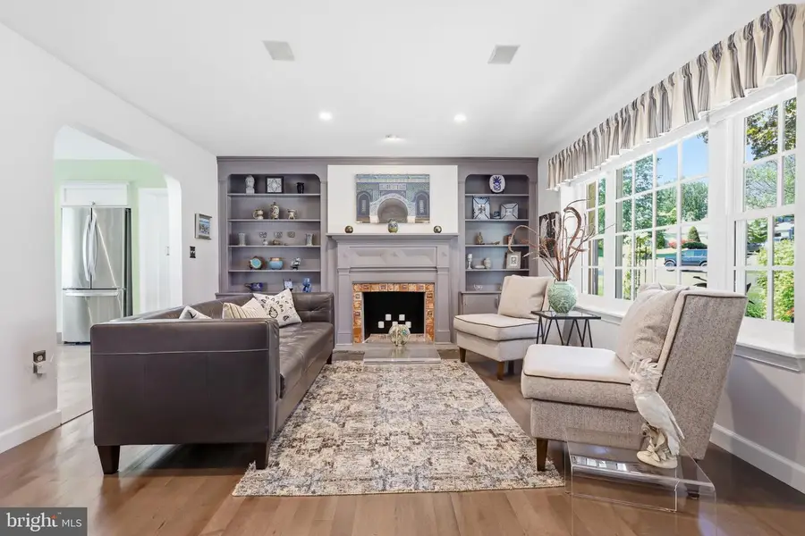 750 Sweetbriar Dr, Warminster, PA 18974 - #3