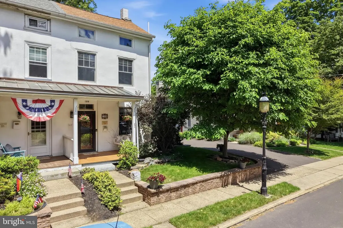 199 Washington St, Doylestown, PA 18901 - #1