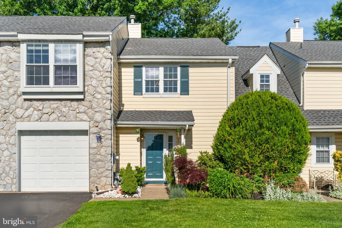432 Revere Dr, Southampton, PA 18966 - #1