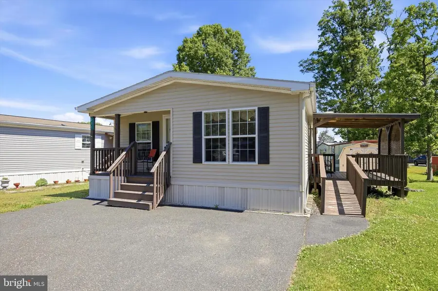 271 Dogwood Dr, Quakertown, PA 18951 - #2