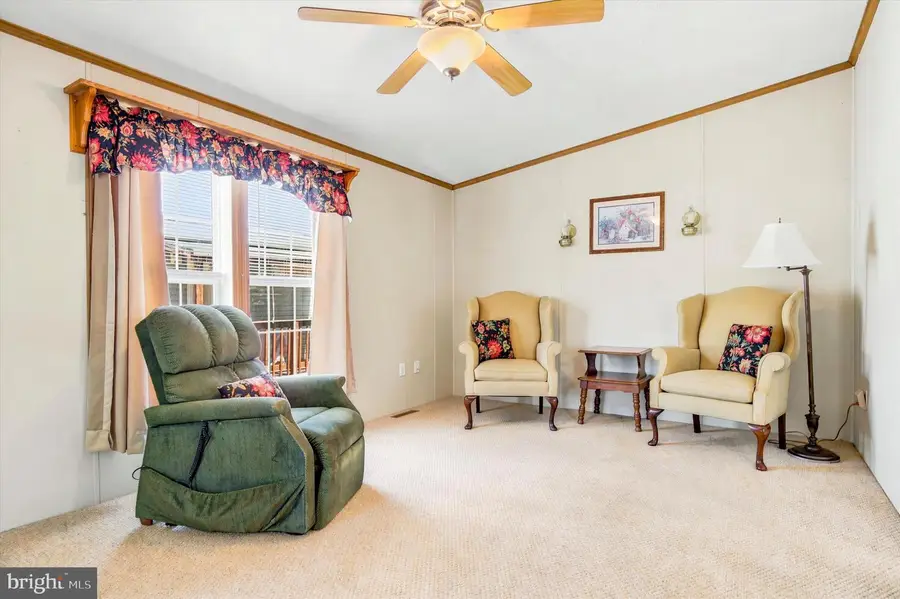 271 Dogwood Dr, Quakertown, PA 18951 - #3