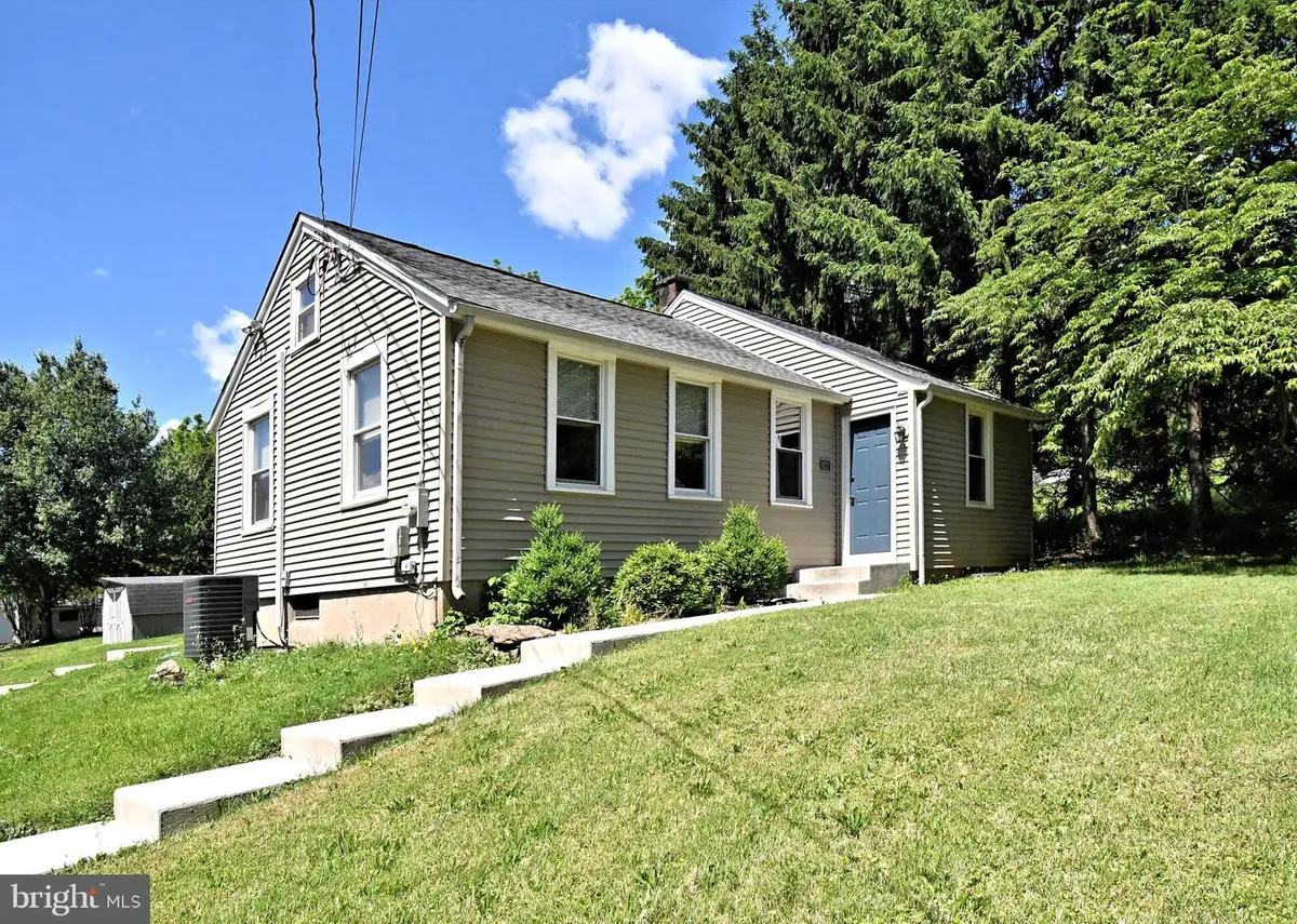 822 N Limekiln Pike, Chalfont, PA 18914 - #1