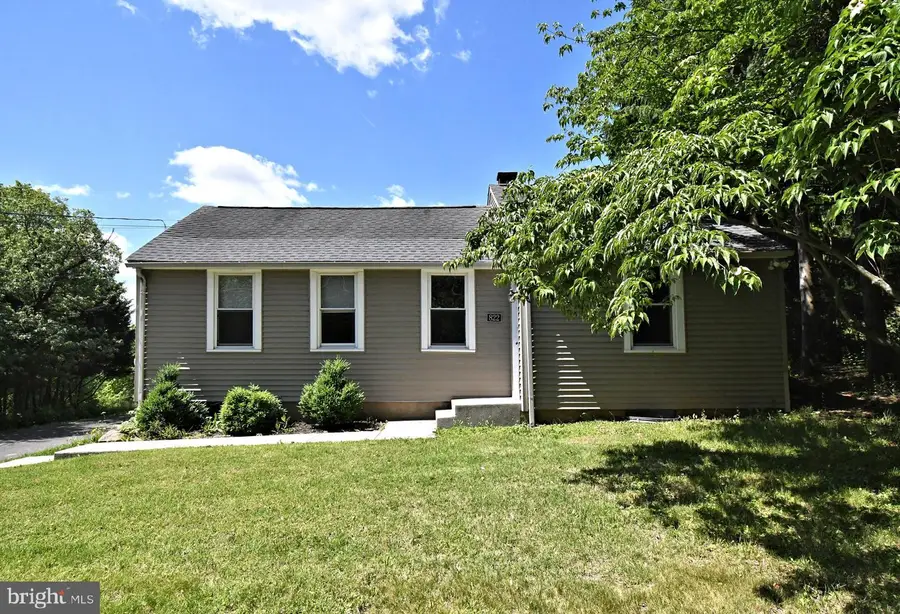 822 N Limekiln Pike, Chalfont, PA 18914 - #2