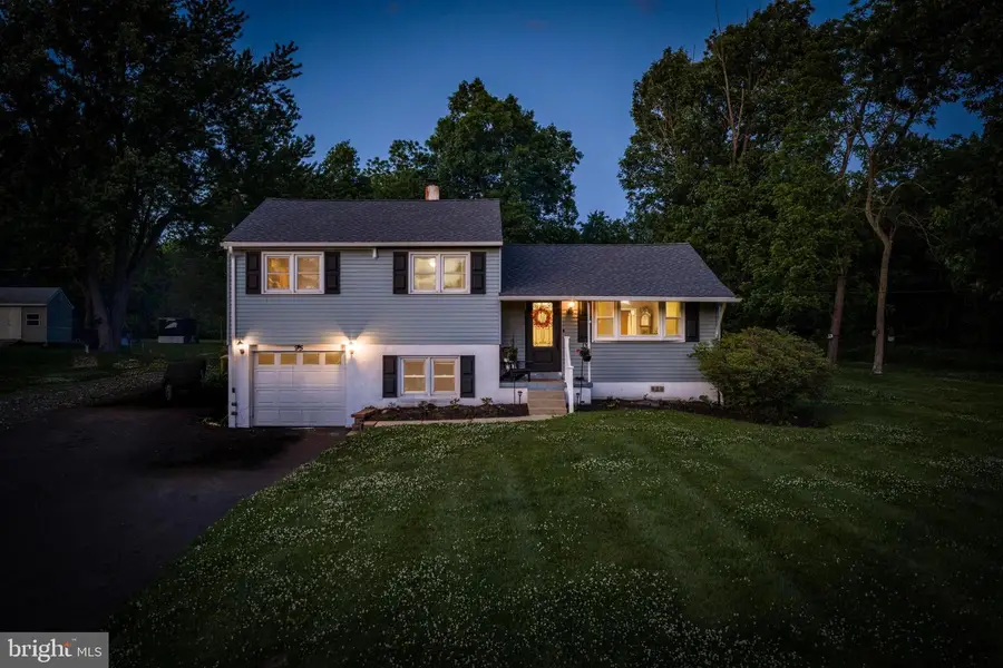 95 Duane Rd, Doylestown, PA 18901 - #3