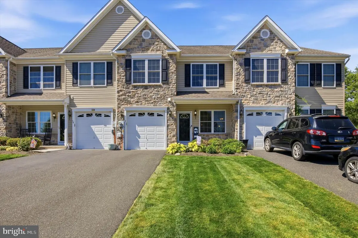 19 Woodspring Cir, Sellersville, PA 18960 - #1