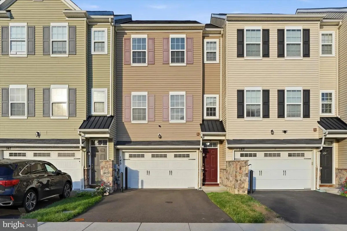 145 Mercer Ct, Fairless Hills, PA 19030 - #1