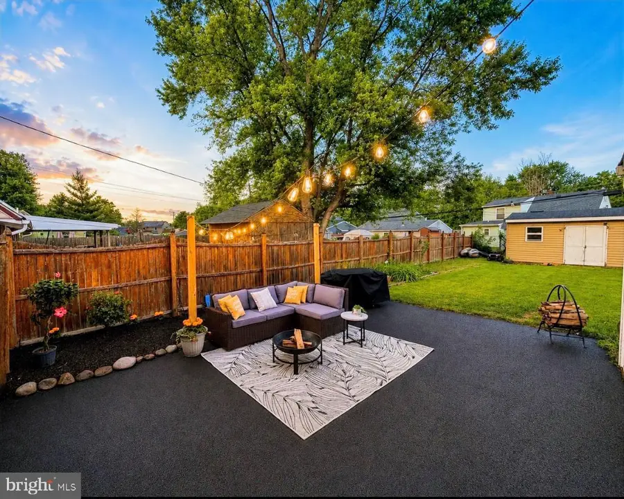 12 Hickory Ln, Levittown, PA 19055 - #3