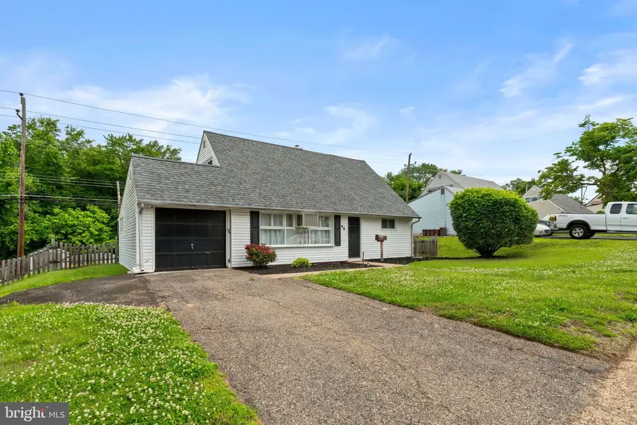 44 Quickset Rd, Levittown, PA 19057 - #3