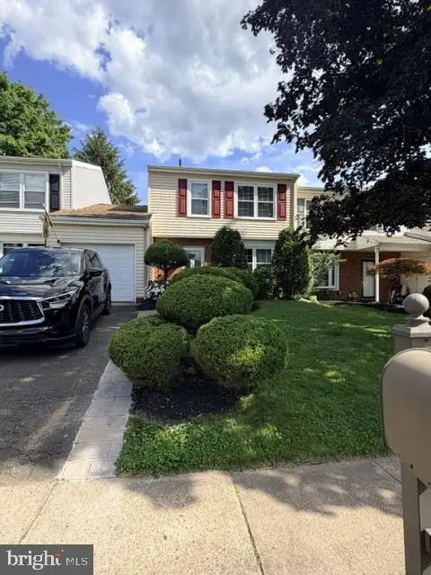 5755 Randall Ct, Bensalem, PA 19020 - #1