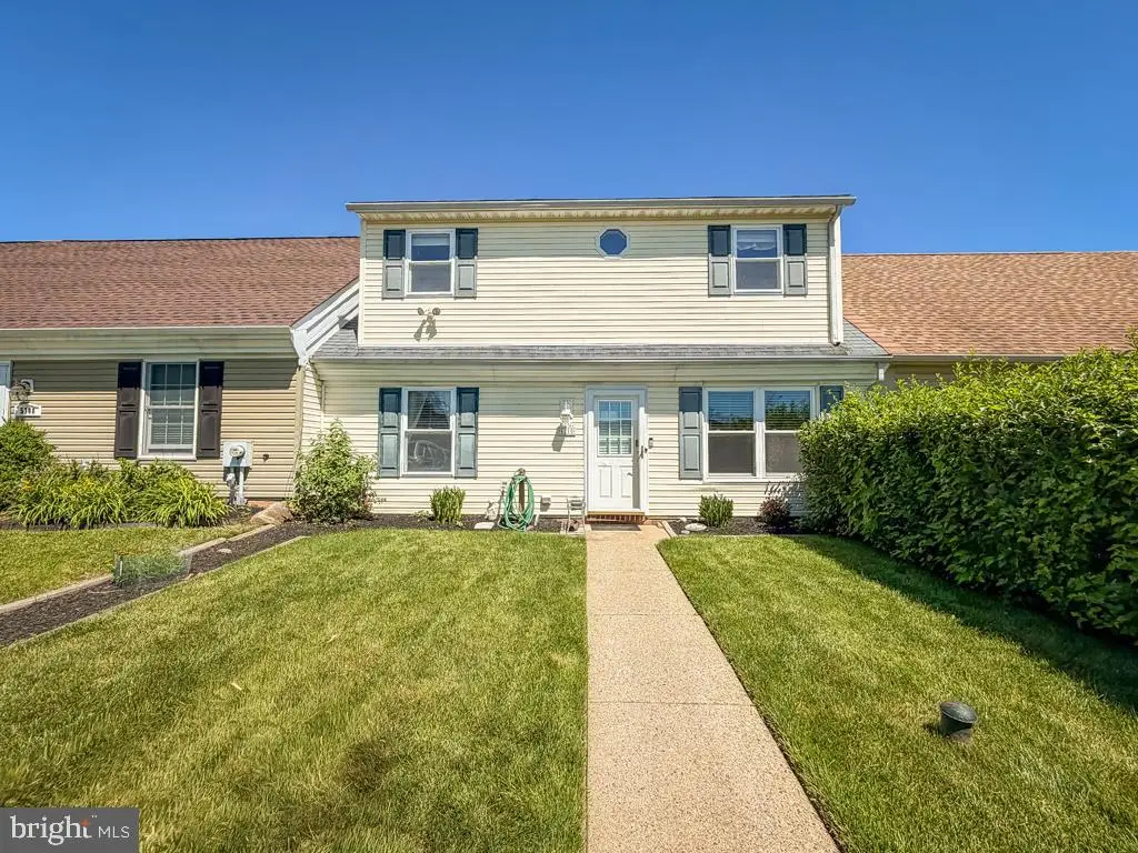 5710 Dunbar Ct, Bensalem, PA 19020 - #1