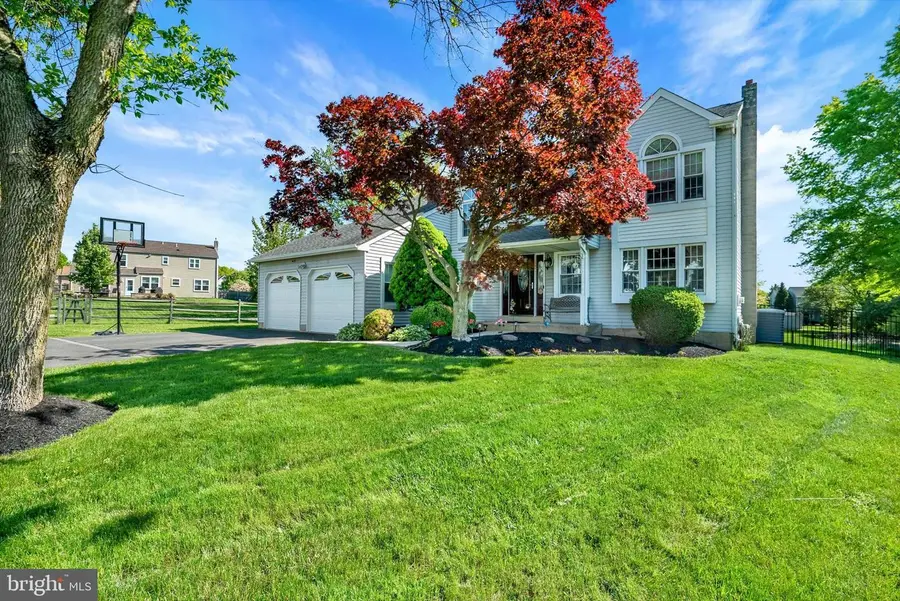 2125 Robin Dr, Warrington, PA 18976 - #2