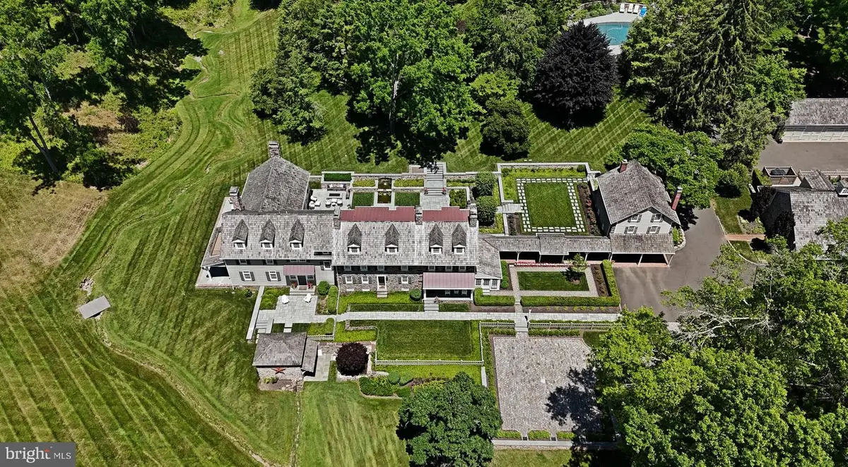 465 Pineville Rd, Newtown, PA 18940 - #1