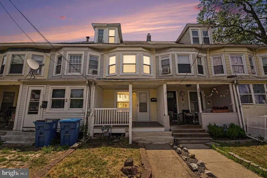 205 Anderson Ave, Morrisville, PA 19067 - #2