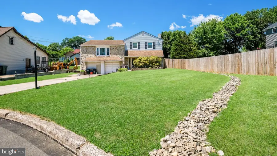 14 Mccarthy Ave, Langhorne, PA 19047 - #3