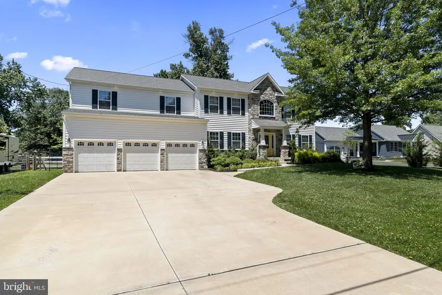 321 W Richardson Ave, Langhorne, PA 19047 - #2
