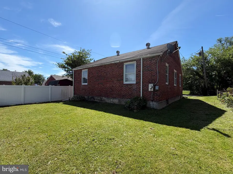 1110 Emerson Ln, Bensalem, PA 19020 - #3