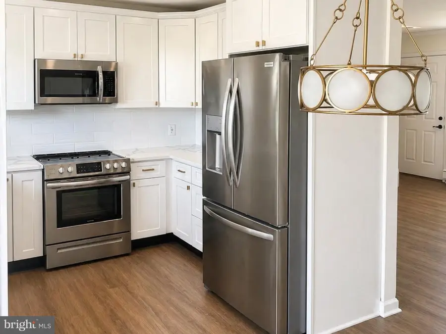204 Kenwood S, Levittown, PA 19055 - #2