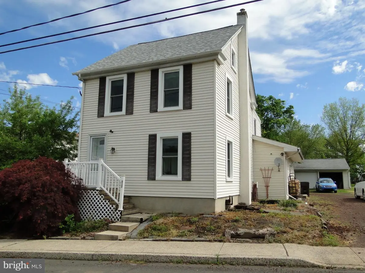 817 Blooming Glen Rd, Blooming Glen, PA 18911 - #1