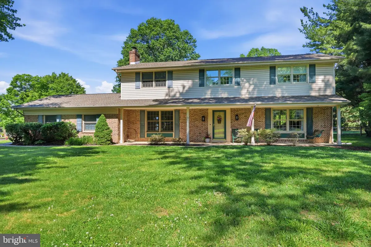 10 Pheasant Dr, Holland, PA 18966 - #1