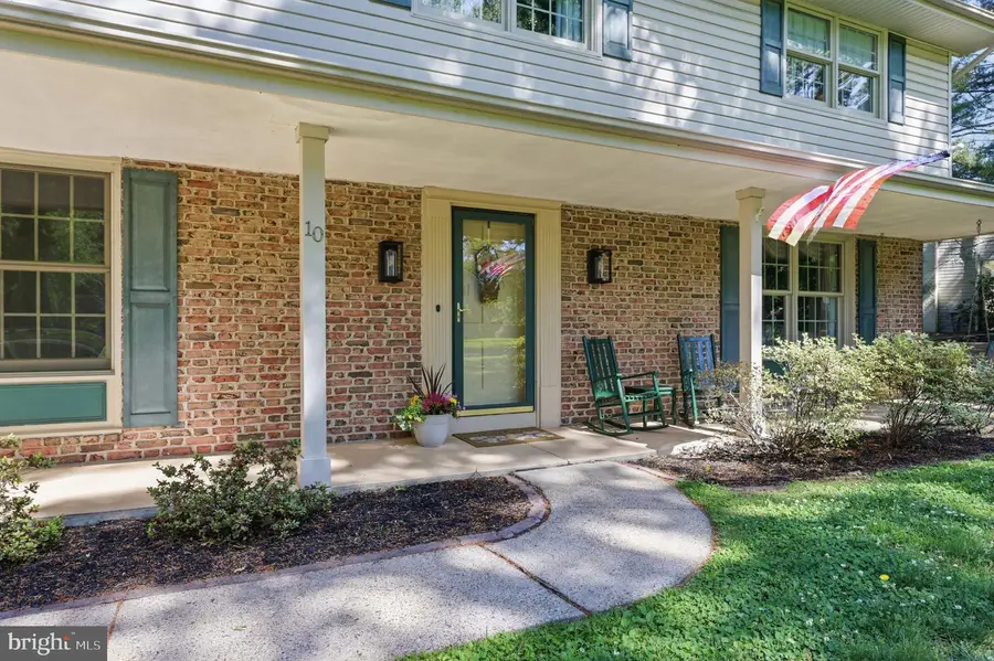 10 Pheasant Dr, Holland, PA 18966 - #3