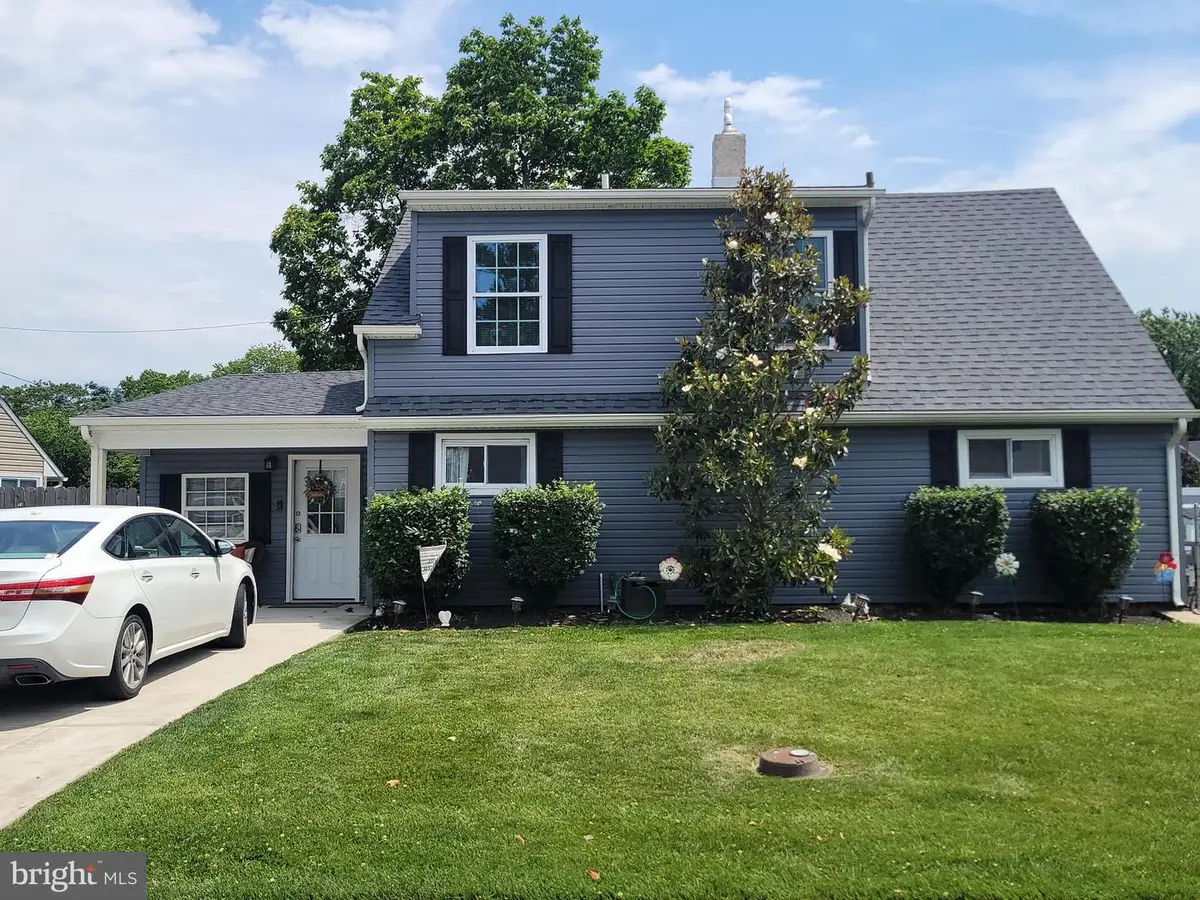 190 Northpark Dr, Levittown, PA 19054 - #1