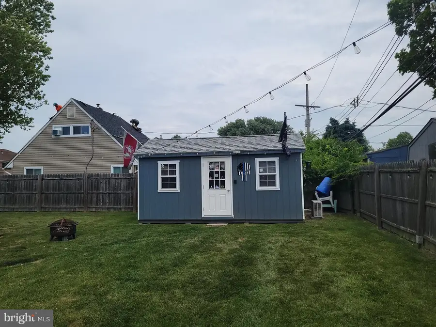 190 Northpark Dr, Levittown, PA 19054 - #3