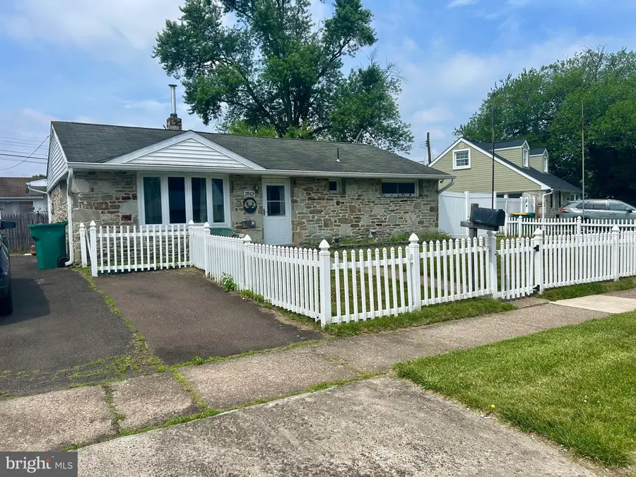 2513 Laurel Dr, Bristol, PA 19007 - #2