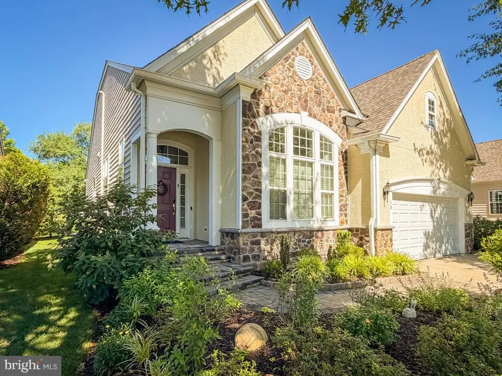 15 Mcconkey Dr, Washington Crossing, PA 18977 - #1