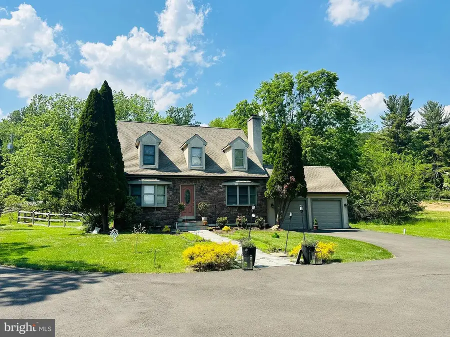 1757 Holicong Rd, Doylestown, PA 18902 - #2