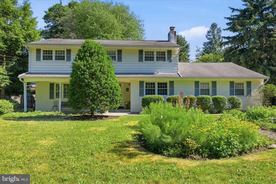 949 Queens Dr, Yardley, PA 19067 - #3