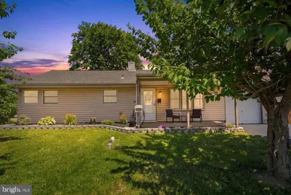 235 Waltham Rd, FAIRLESS HILLS, PA 19030