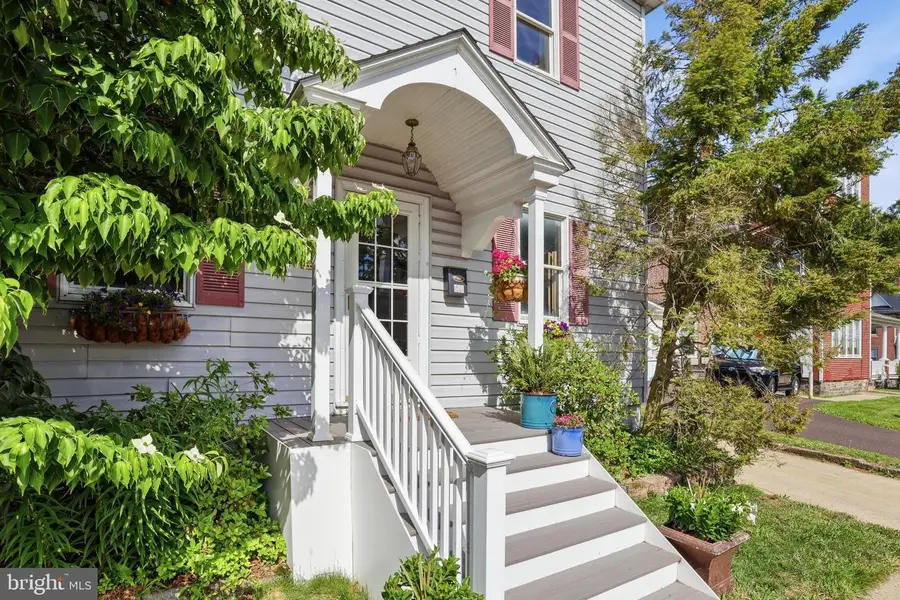 509 W Walnut St, Perkasie, PA 18944 - #2