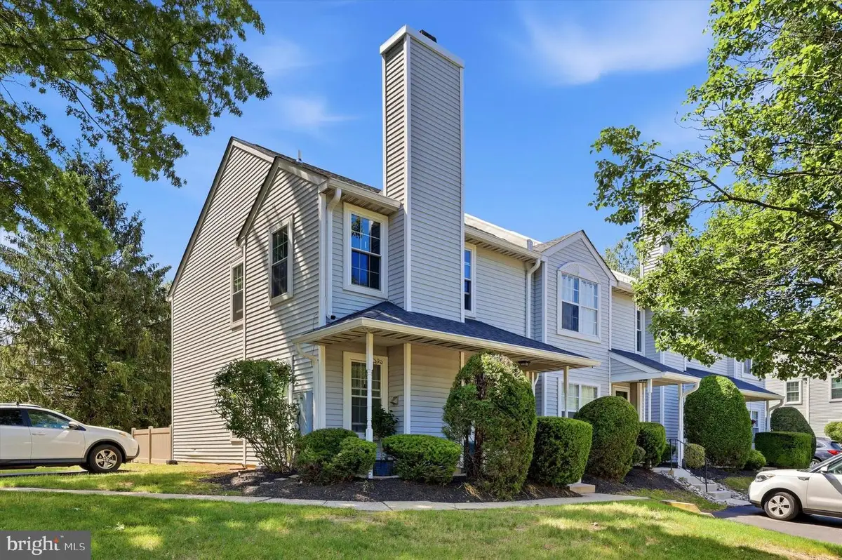 1 Eaton Ct, Newtown, PA 18940 - #1