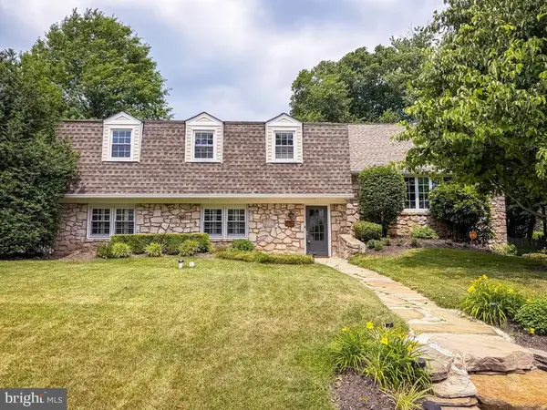 1168 Temple Dr, YARDLEY, PA 19067