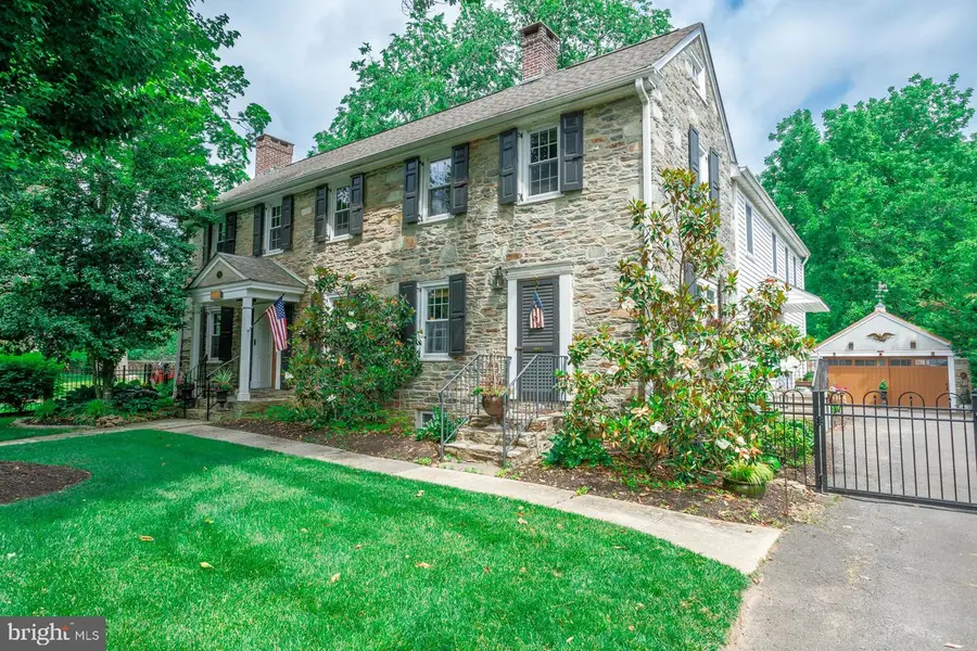 311 W Maple Ave, Langhorne, PA 19047 - #2