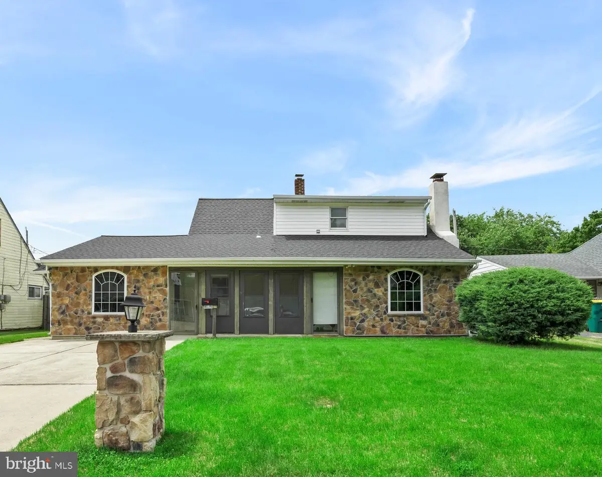 51 Nickelhill Ln, Levittown, PA 19054 - #1