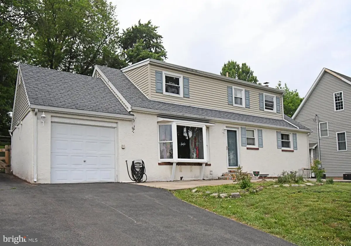87 Hellberg Ave, Chalfont, PA 18914 - #1