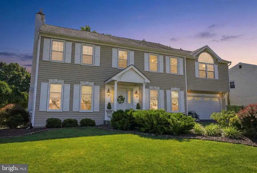 207 Forrest Dr, Holland, PA 18966 - #3