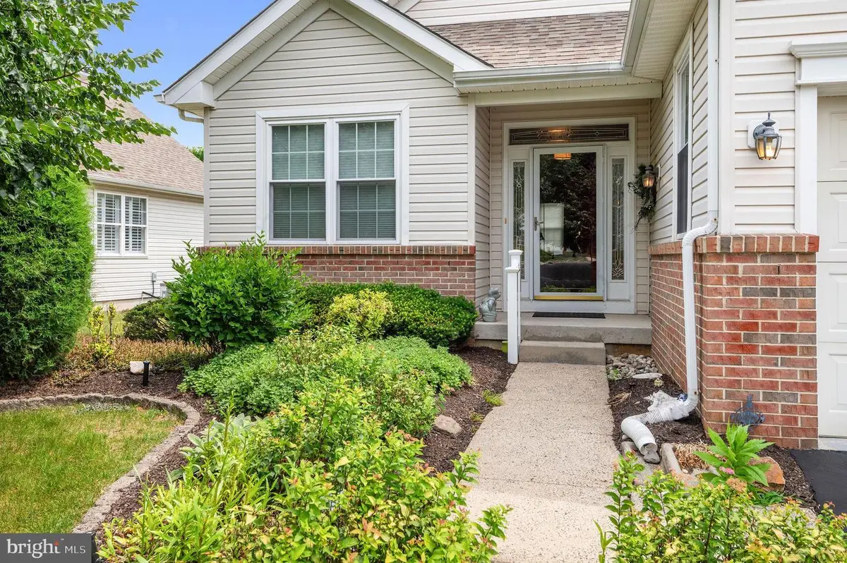 8 Zinnia Way, Langhorne, PA 19047 - #1