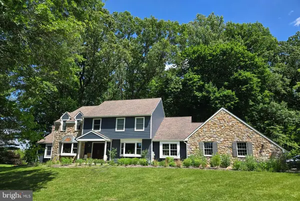 2752 N Sugan Rd, NEW HOPE, PA 18938