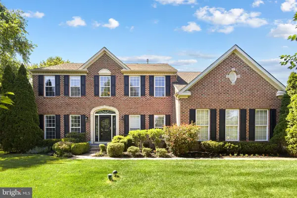1472 Hidden Pond Dr, YARDLEY, PA 19067