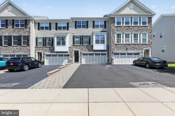 26123 Hickory Ln, LANGHORNE, PA 19047