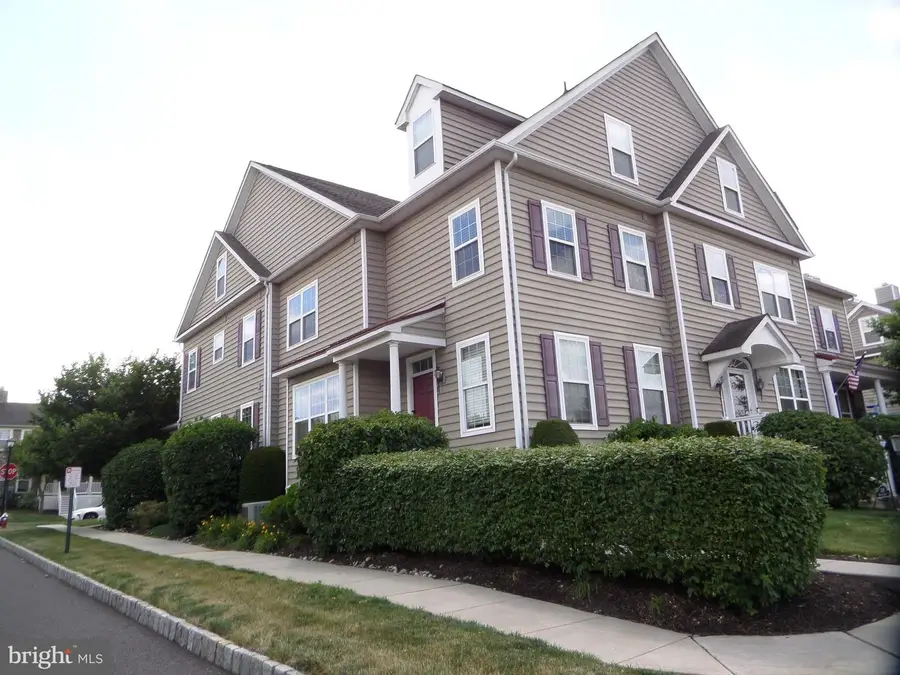 321 Katie Ln, Perkasie, PA 18944 - #2