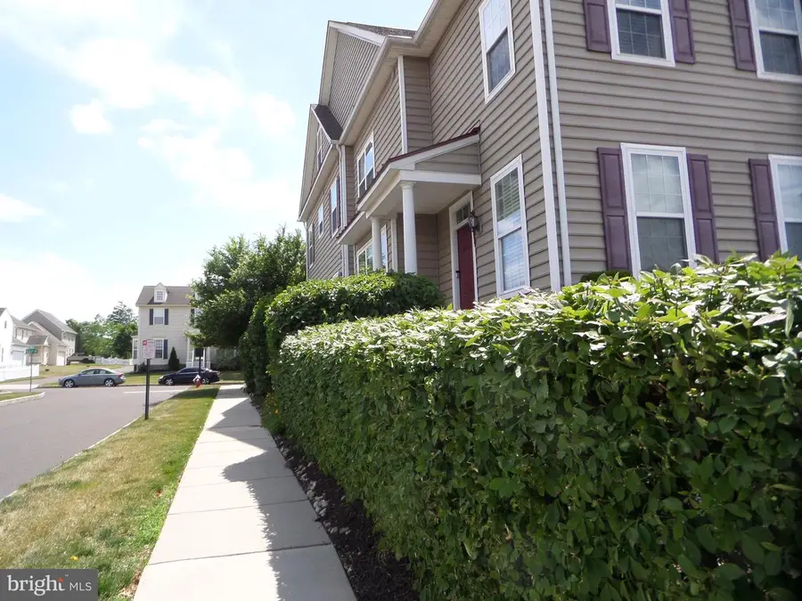 321 Katie Ln, Perkasie, PA 18944 - #3