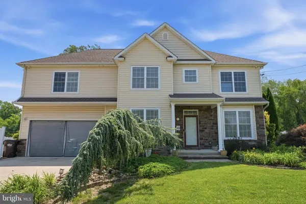 1935 Hulmeville Rd, BENSALEM, PA 19020