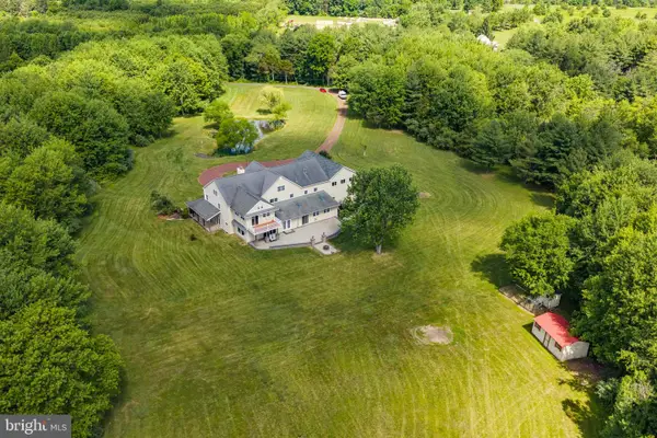 715 Bucks Rd, PERKASIE, PA 18944