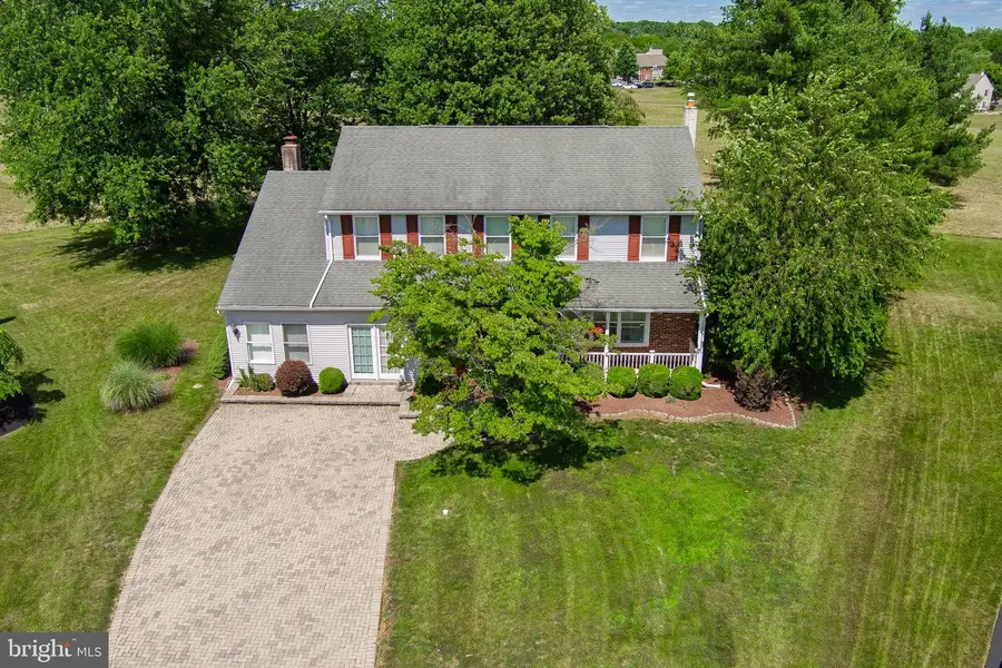 487 Cambridge Ln, Newtown, PA 18940 - #2
