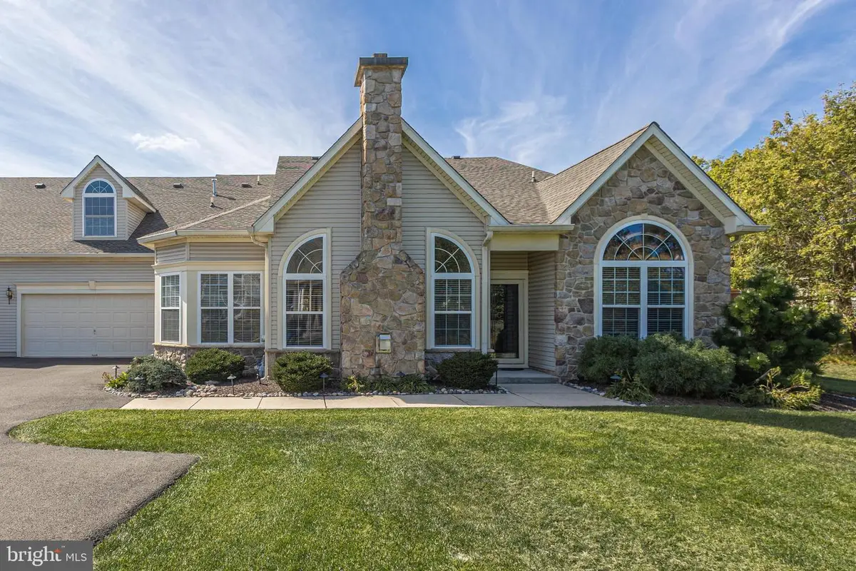 29 Shady Brook Dr, Langhorne, PA 19047 - #1